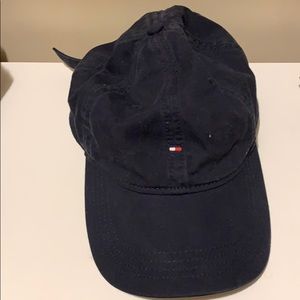 Tommy Hilfiger hat